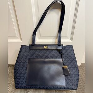 Michael Kors Meredith Signature Logo Tote